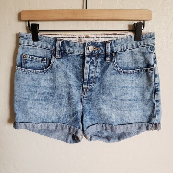 Roxy Button Fly Cuffed Boyfriend Fit Denim Jean Shorts Blue Size Womens 25 Beach - Picture 1 of 7